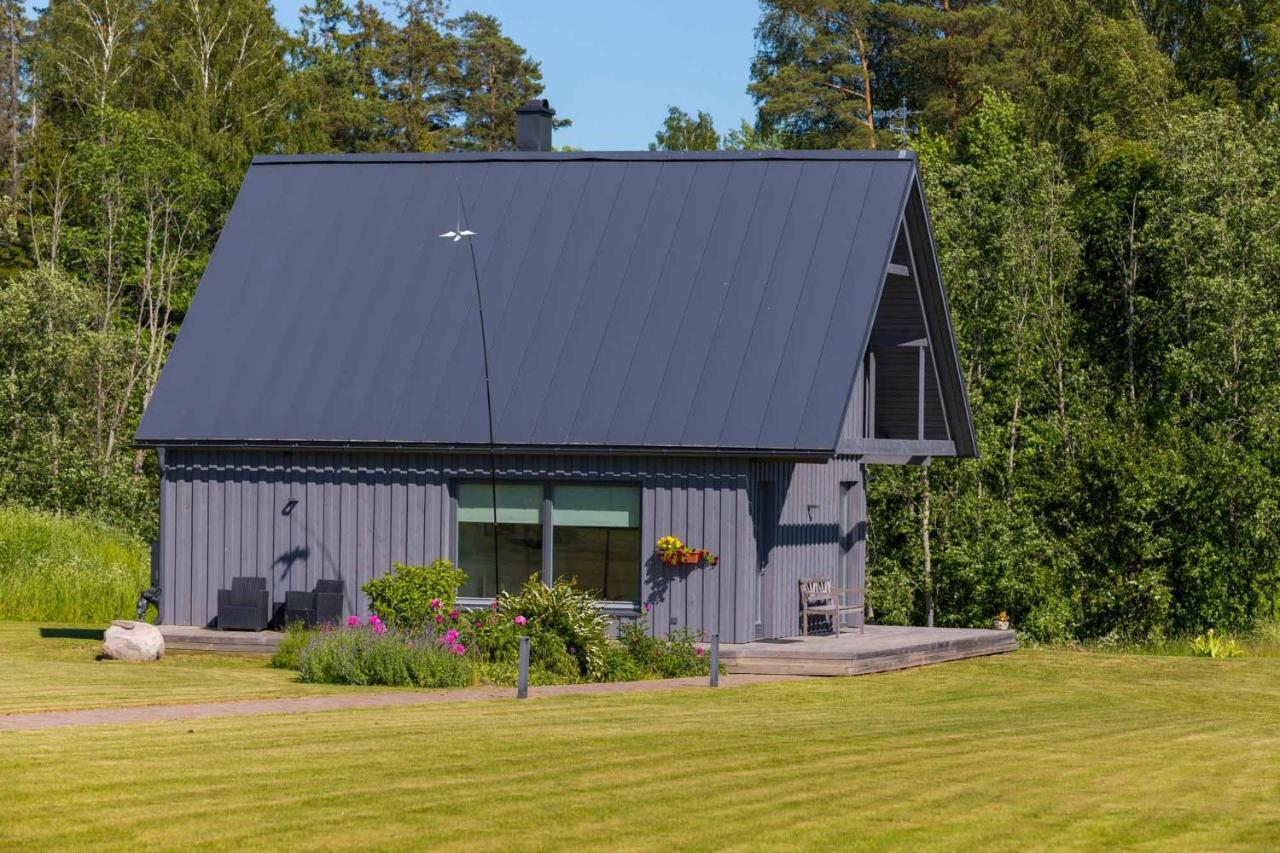 Piesta Riverside Cottage In Soomaa Region Kullimaa Buitenkant foto
